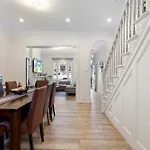 Tranquil 4Br3Ba Harborside Retreat By Palm&Vine