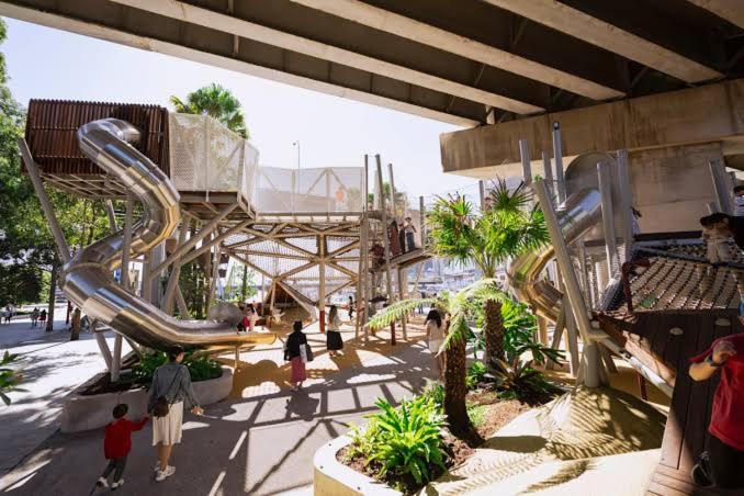 Tranquil 4br3ba Harborside Retreat By Palm&vine Holiday home